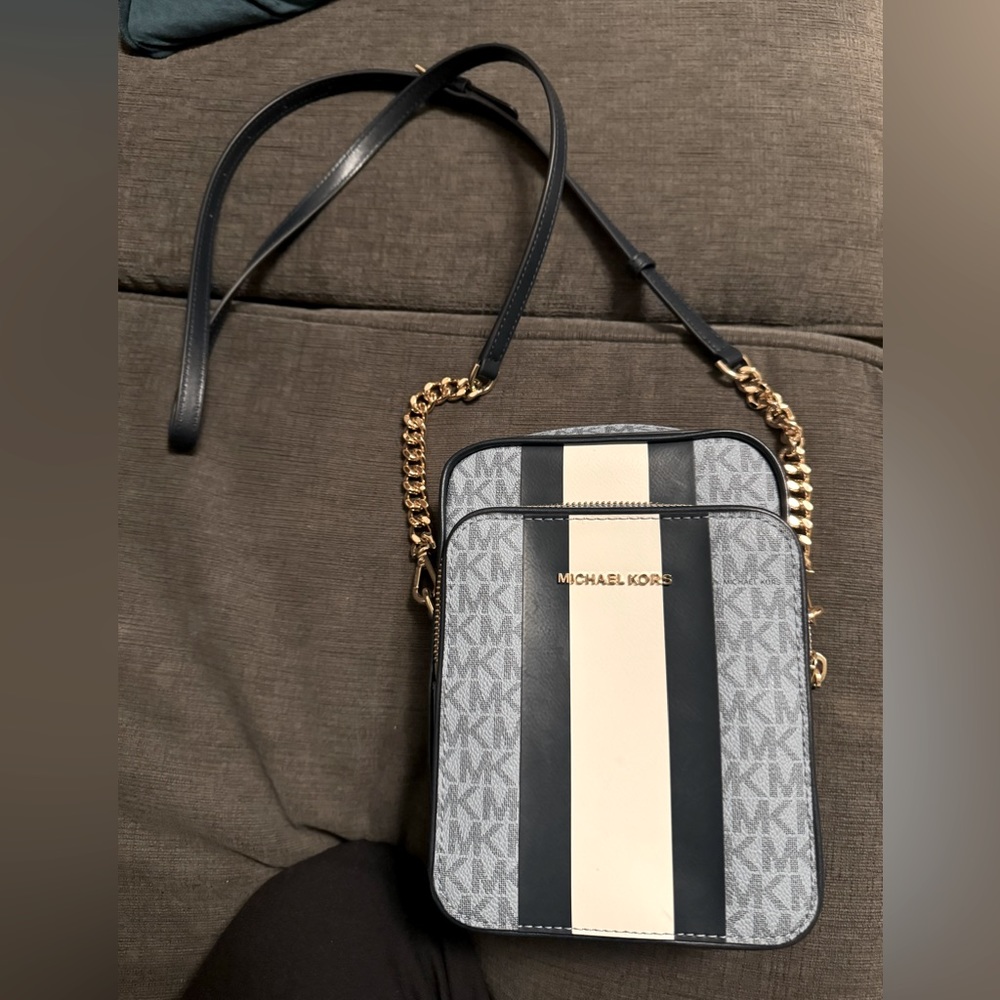 Michael Kors Jet Set Medium Logo Crossbody Bag - Blue